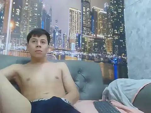 santiago xxxcol online show from April 15, 11:48 pm