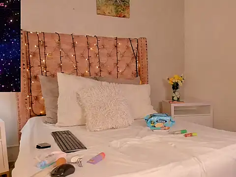 noah lewiss online show from February 25, 11:11 am