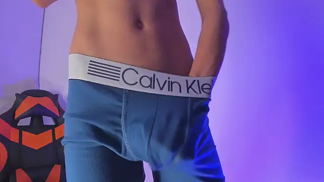 Senpai Lover  online show from February 18, 7:55 pm