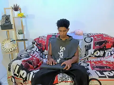 Yoel hot2004 online show from February 6, 7:22 pm