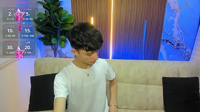 Patrick Howland  online show from March 13, 3:47 am