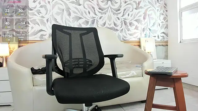 bear mao  online show from April 1, 1:41 pm