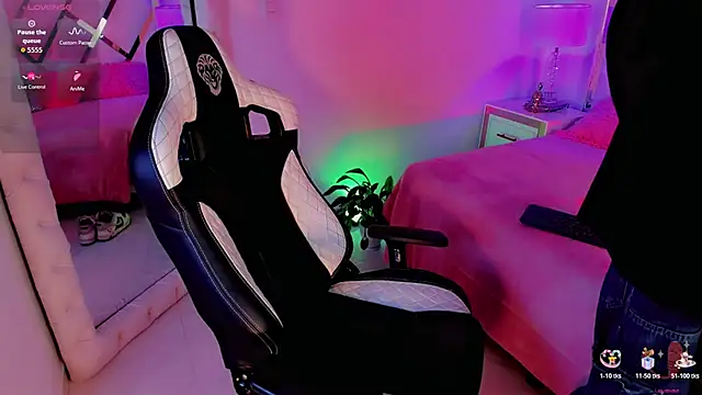 thanier 18 online show from February 24, 7:36 pm