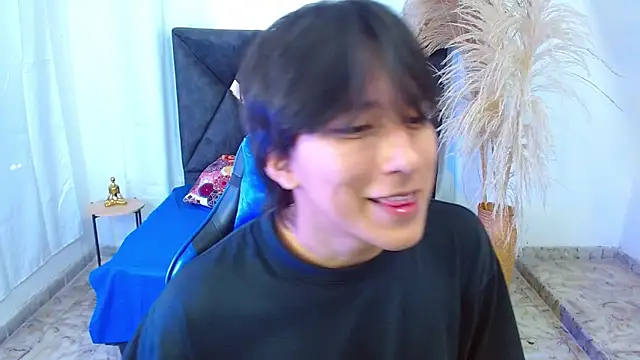 nikoo 18 online show from March 14, 2:24 pm