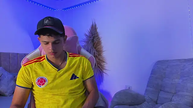 Adrian Prime  online show from June 1, 6:52 pm