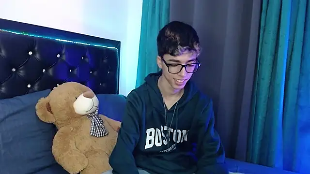 gabriel x18 online show from February 15, 5:02 am