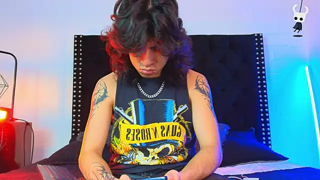 Axell Kussh online show from February 14, 2:45 pm