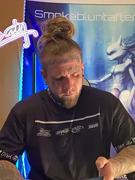 Smokebluntafterblunt online show from March 4, 2:02 pm