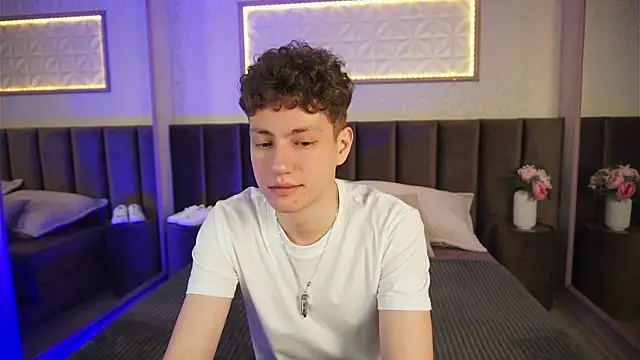 StefanBev online show from March 12, 9:00 pm