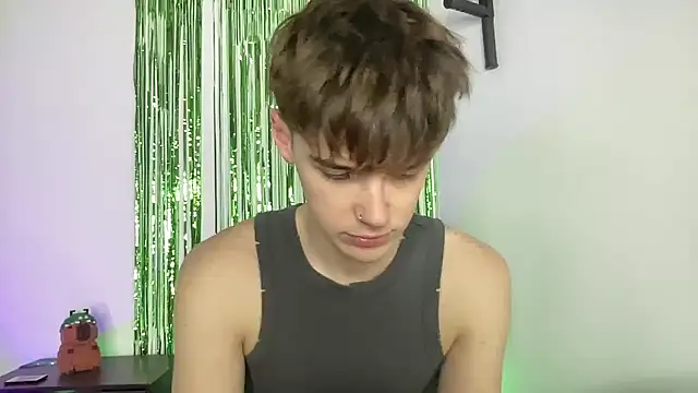 YourMilkyGuy online show from March 14, 5:09 pm