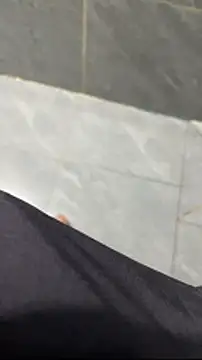 huyenzz online show from April 28, 11:31 pm