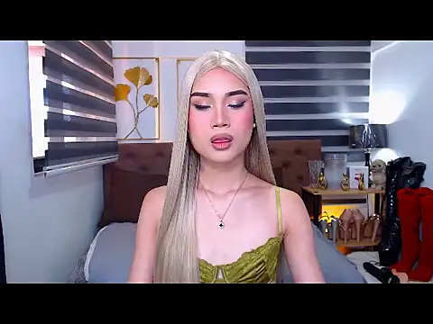 JuicyCockThea online show from May 1, 3:32 am