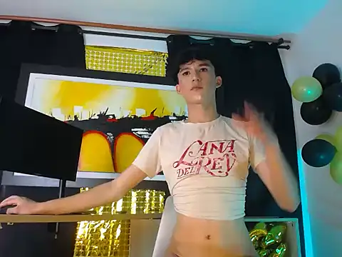 jullian ricci online show from March 7, 9:01 pm