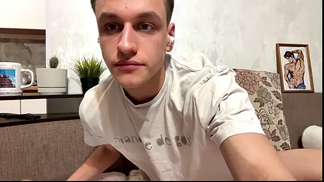 David Hess online show from April 3, 4:59 pm