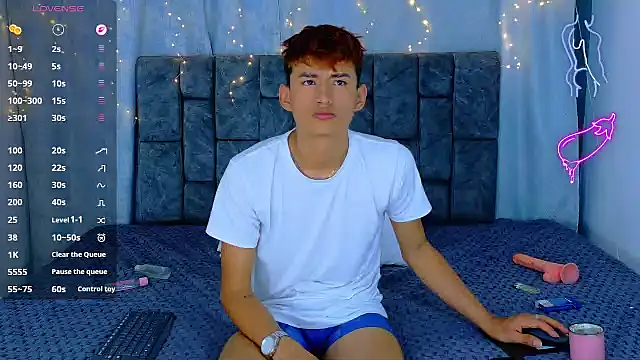 NicolasTorrez online show from April 13, 8:48 am