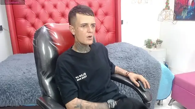 benjamin anthony online show from April 4, 7:22 pm