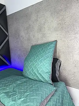 Lucian-greyy online show from February 24, 4:13 am