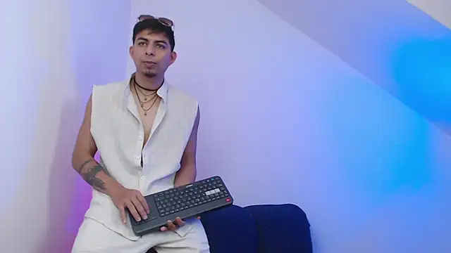 polloCol4U online show from April 18, 4:36 am