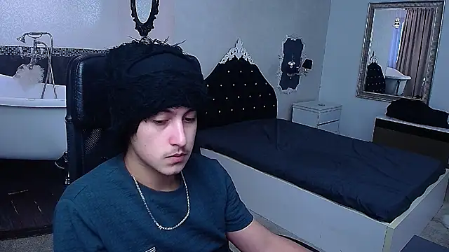 GriffinDane online show from February 20, 5:26 am