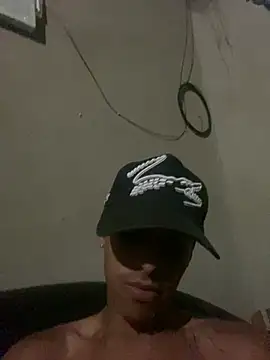 Alee 2005 online show from March 18, 7:22 am