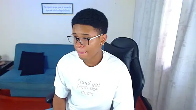 liiam3 online show from March 28, 9:15 pm