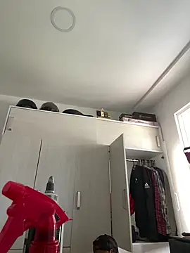 katasanz online show from March 4, 1:40 pm