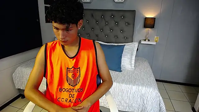 georgeowennss online show from March 3, 1:18 pm