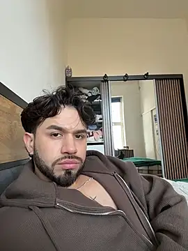 jjgr29 online show from March 13, 1:52 pm