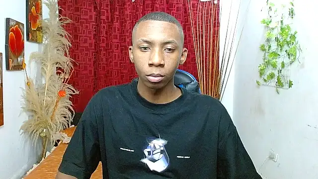 milo018 online show from March 15, 3:25 am