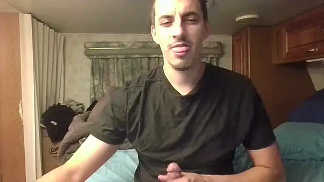 luverrboyy online show from July 1, 3:29 am