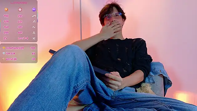 lui x dust online show from March 16, 5:44 am