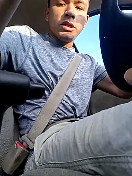 gueboloco2626 online show from March 25, 1:15 pm