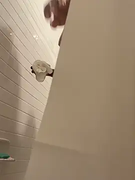 kiddzz online show from December 20, 2:07 am