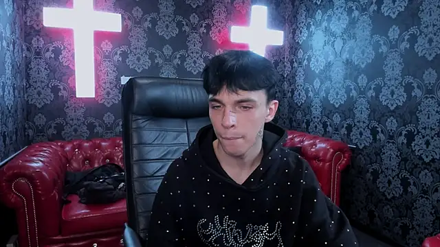 ClarkBev online show from February 22, 1:40 am