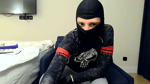 RyanRubber online show from April 4, 7:44 pm