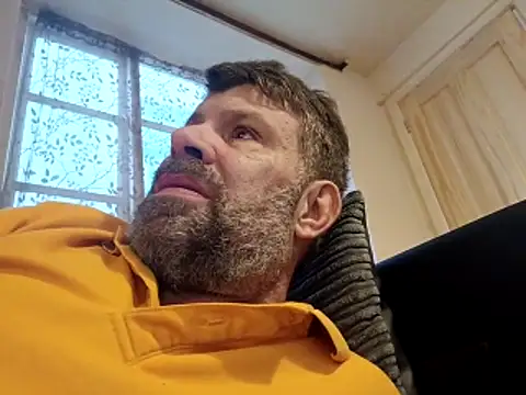 stud2512 online show from March 17, 5:26 pm