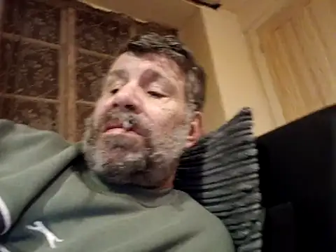 stud2512 online show from April 16, 8:53 pm