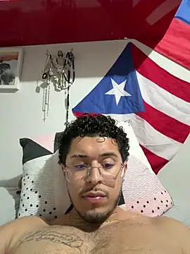 16jhefry16 online show from March 31, 9:49 pm