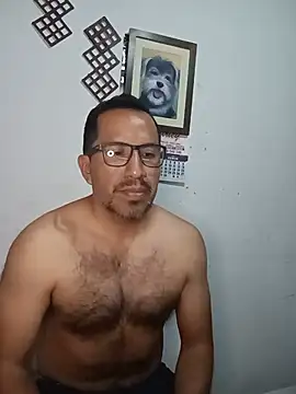 DIEGOLUIS2026 online show from June 25, 5:12 am