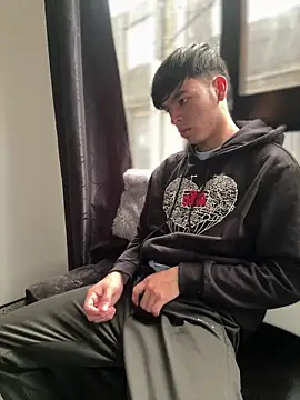 The Conquer online show from April 7, 7:25 pm