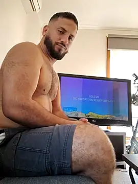 hamzasheikha67 online show from April 5, 1:25 am