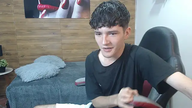 trevor mob online show from April 18, 7:51 pm