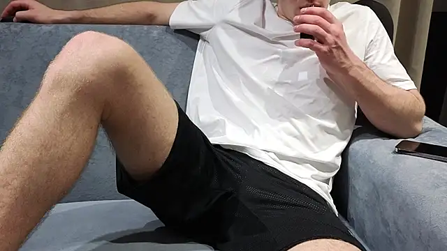 chantatummm online show from March 30, 7:59 pm