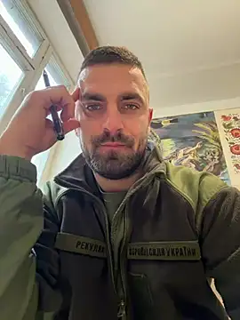 VANYA1997 online show from April 2, 6:21 am