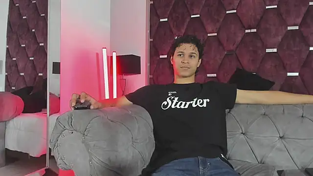 TonyBenedetti online show from July 28, 8:34 pm