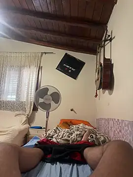 andri020292 online show from June 8, 12:39 pm