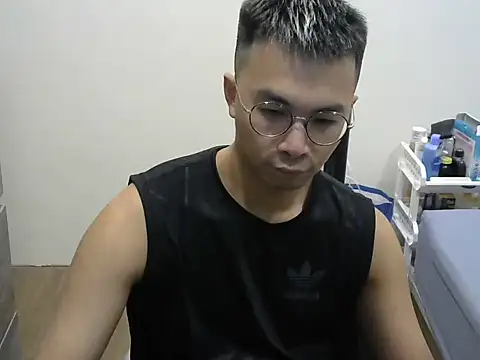 silverwolfwoof online show from May 15, 5:43 pm