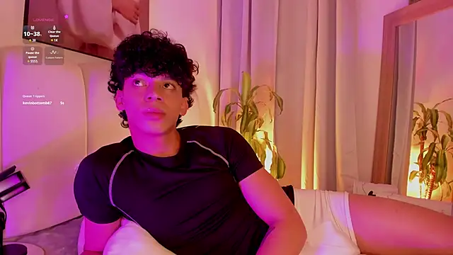 TaylerWhitelll online show from March 4, 1:56 am