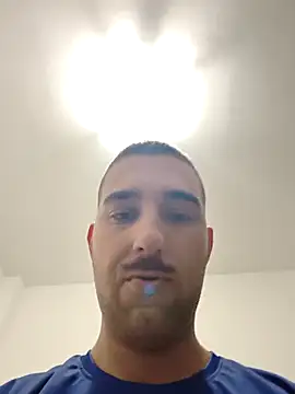 straightdude99 online show from March 4, 12:28 am