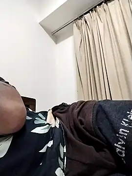 Saikat0085 online show from March 17, 6:32 pm